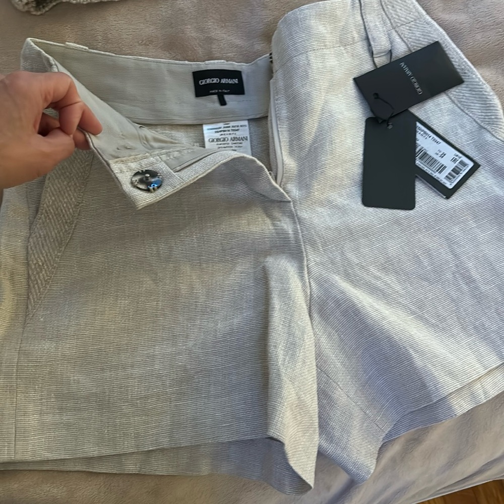 GIORGIO ARMANI 2 PIECE SET 
MADE IN ITALY
NEVER USED WITH TAGS